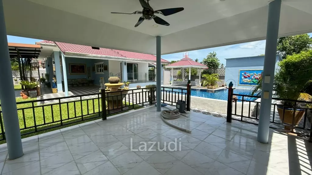 Tropical Seaview : Two-Story Villa with Pool in Pak Nam Pran