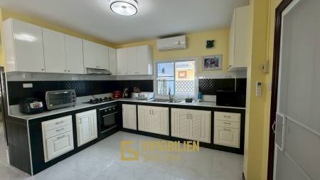 ขายวิลล่า 2 ชั้น 4 ห้องนอนใน Tropical Seaview ปากน้ำปราณ