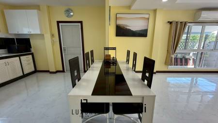 ขายวิลล่า 2 ชั้น 4 ห้องนอนใน Tropical Seaview ปากน้ำปราณ