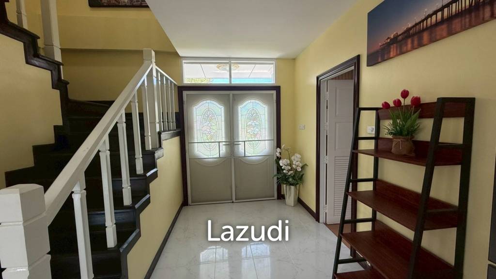 Tropical Seaview : Two-Story Villa with Pool in Pak Nam Pran