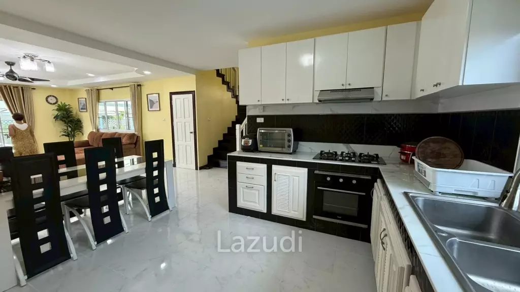 Tropical Seaview : Two-Story Villa with Pool in Pak Nam Pran