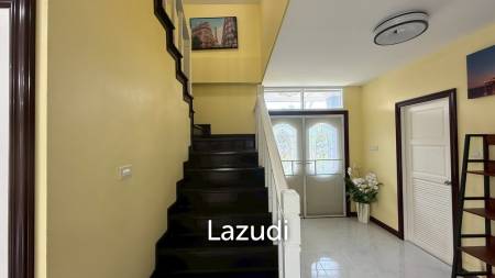 Tropical Seaview : Two-Story Villa with Pool in Pak Nam Pran
