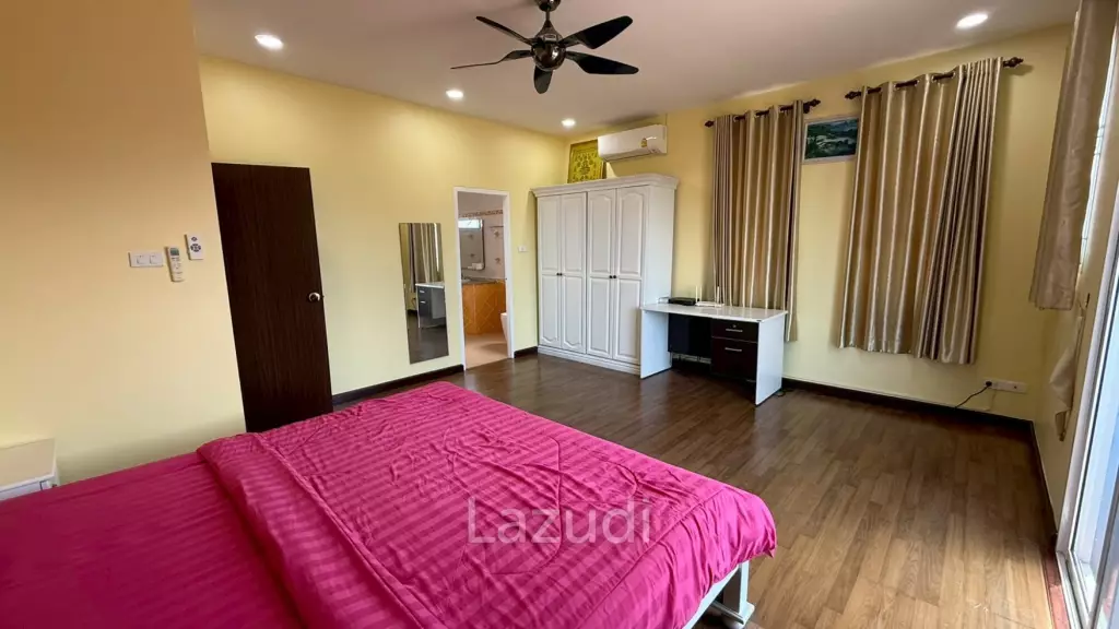 Tropical Seaview : Two-Story Villa with Pool in Pak Nam Pran