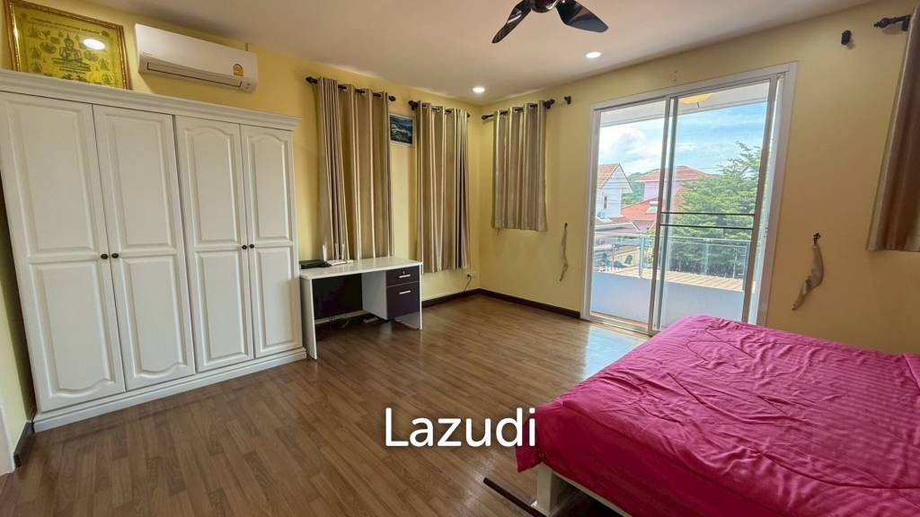 Tropical Seaview : Two-Story Villa with Pool in Pak Nam Pran