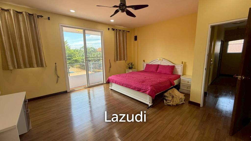 Tropical Seaview : Two-Story Villa with Pool in Pak Nam Pran