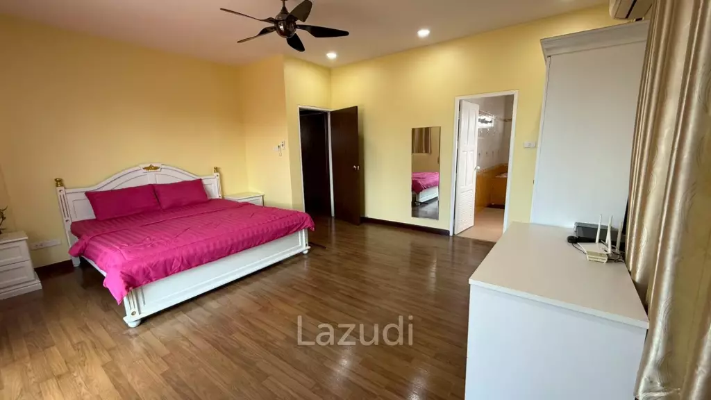 Tropical Seaview : Two-Story Villa with Pool in Pak Nam Pran