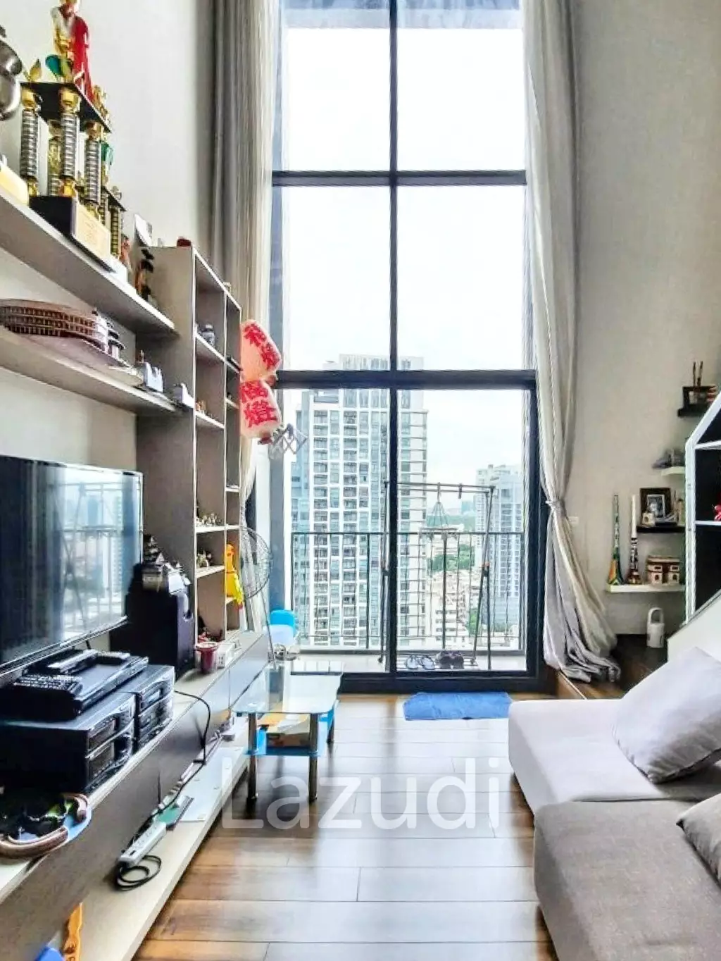 1 Bed 1 Bath 43 SQ.M At Onyx Phaholyothin