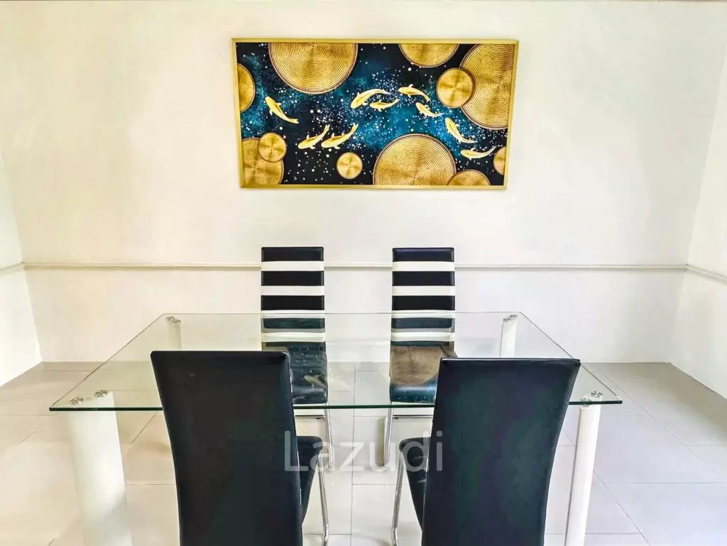 4 Bedrooms 5 Bathrooms 350 SQ.M Townhouse Near Emporium