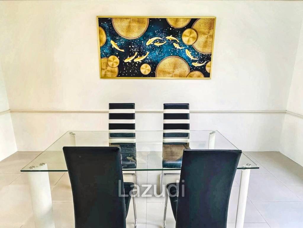 4 Bedrooms 5 Bathrooms 350 SQ.M Townhouse Near Emporium