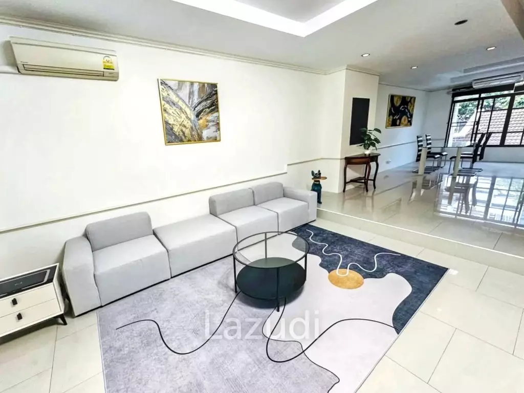 4 Bedrooms 5 Bathrooms 350 SQ.M Townhouse Near Emporium