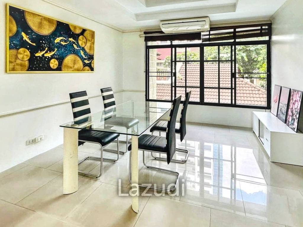 4 Bedrooms 5 Bathrooms 350 SQ.M Townhouse Near Emporium