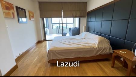 Black Mountain Golf Course: Excellent luxury condo with 2 bedrooms and 2 bathrooms