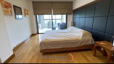 Black Mountain Golf Course: Excellent luxury condo with 2 bedrooms and 2 bathrooms