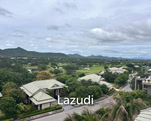 Black Mountain Golf Course: Excellent luxury condo with 2 bedrooms and 2 bathrooms