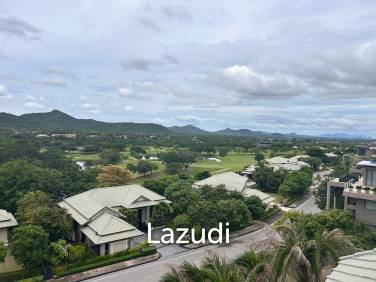 Black Mountain Golf Course: Excellent luxury condo with 2 bedrooms and 2 bathrooms