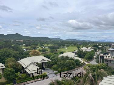 Black Mountain Golf Course: Excellent luxury condo with 2 bedrooms and 2 bathrooms