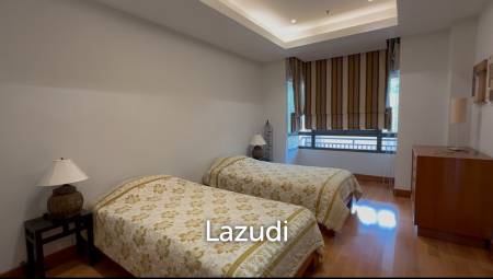 Black Mountain Golf Course: Excellent luxury condo with 2 bedrooms and 2 bathrooms