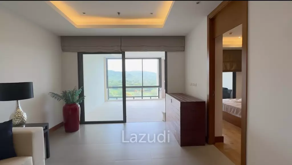 Black Mountain Golf Course: Excellent luxury condo with 2 bedrooms and 2 bathrooms