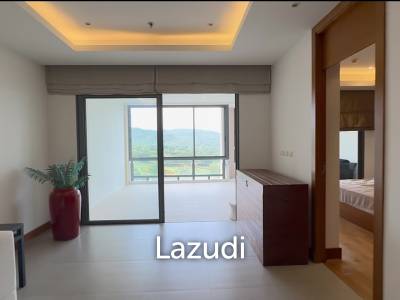Black Mountain Golf Course: Excellent luxury condo with 2 bedrooms and 2 bathrooms