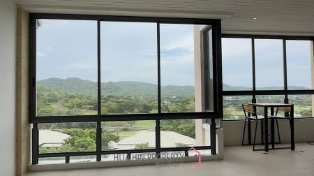 Black Mountain Golf Course: Excellent luxury condo with 2 bedrooms and 2 bathrooms