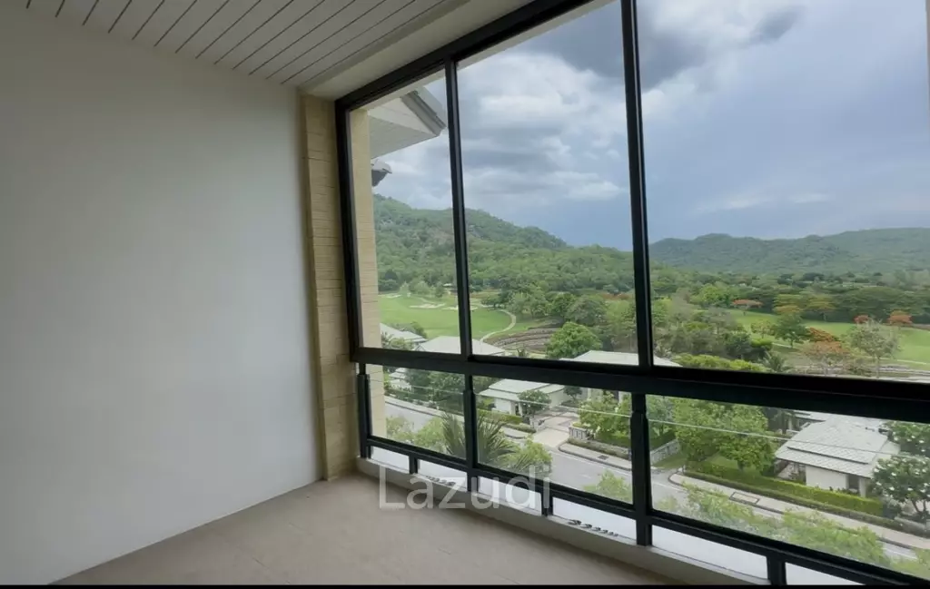 Black Mountain Golf Course: Excellent luxury condo with 2 bedrooms and 2 bathrooms