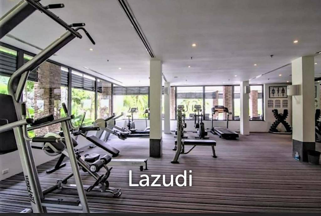 Black Mountain Golf Course: Excellent luxury condo with 2 bedrooms and 2 bathrooms