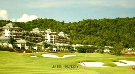 Black Mountain Golf Course: Excellent luxury condo with 2 bedrooms and 2 bathrooms