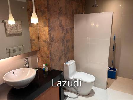 Black Mountain Golf Course: Excellent luxury condo with 2 bedrooms and 2 bathrooms