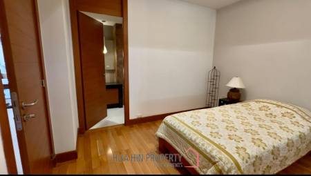 Black Mountain Golf Course: Excellent luxury condo with 2 bedrooms and 2 bathrooms