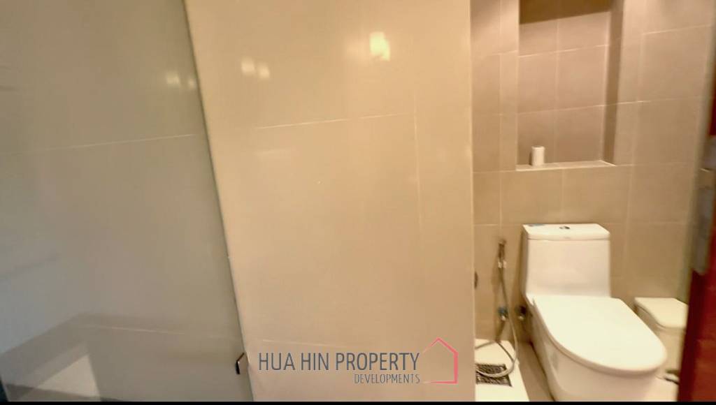 Black Mountain Golf Course: Excellent luxury condo with 2 bedrooms and 2 bathrooms