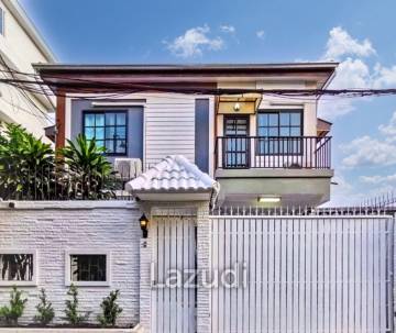 3 Bed 4 Bath 140 SQ.M Townhouse at On nut 6