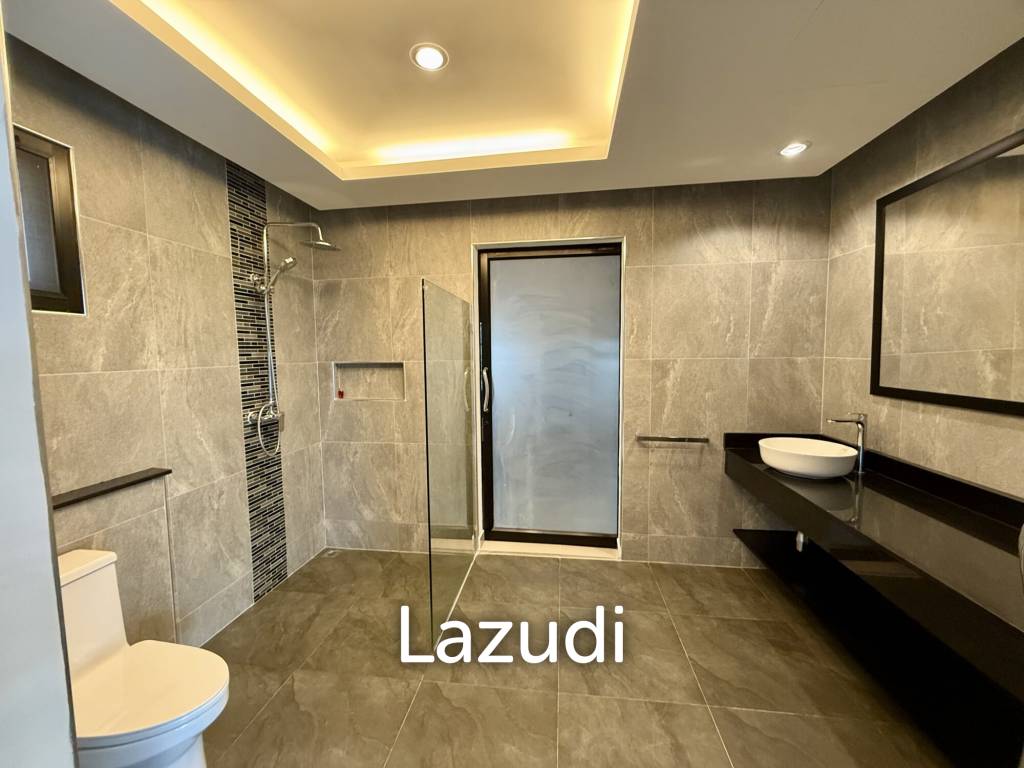 Mil Pool Villas - Modern Brand New 3-Bedroom 2-Bathroom Pool Villa in Central Hua Hin