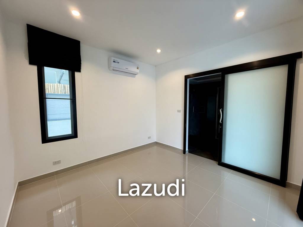 Mil Pool Villas - Modern Brand New 3-Bedroom 2-Bathroom Pool Villa in Central Hua Hin