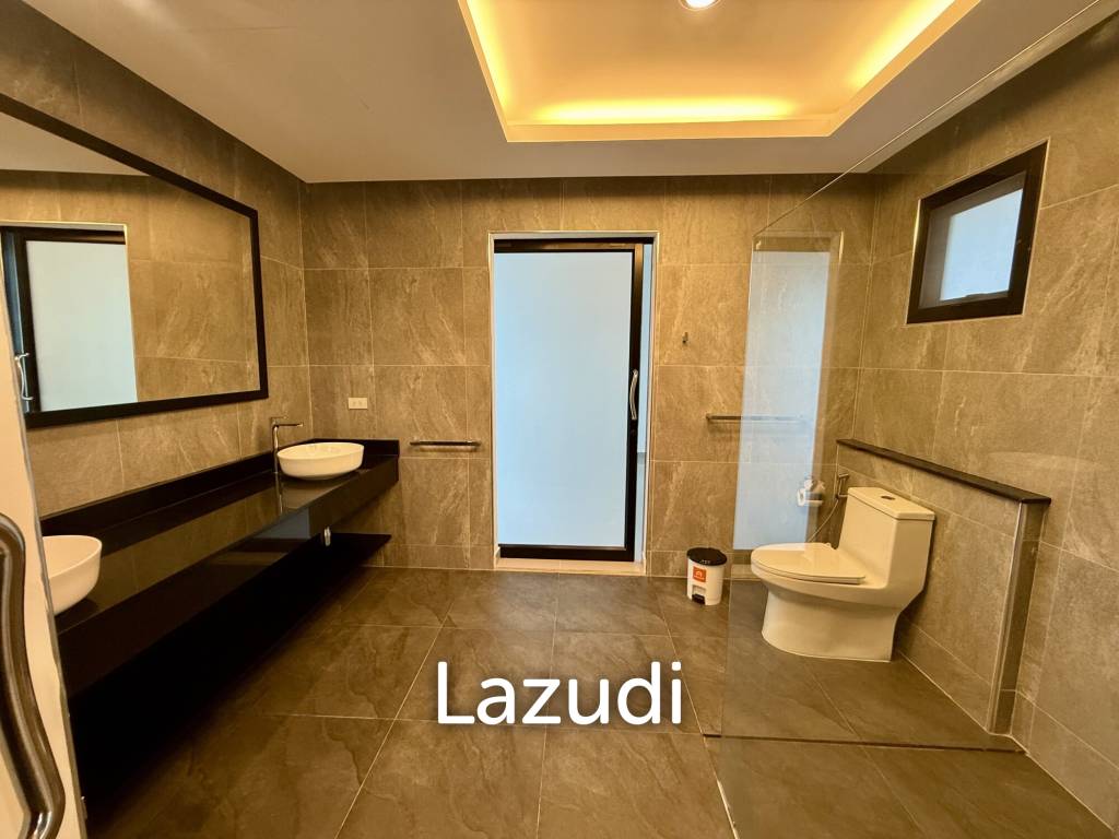 Mil Pool Villas - Modern Brand New 3-Bedroom 2-Bathroom Pool Villa in Central Hua Hin
