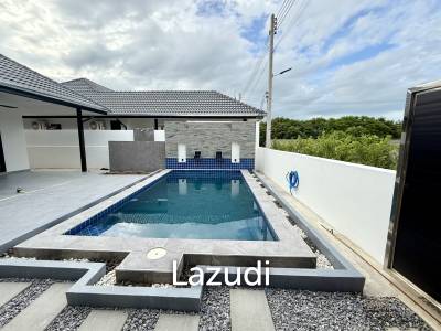 Mil Pool Villas - Modern Brand New 3-Bedroom 2-Bathroom Pool Villa in Central Hua Hin