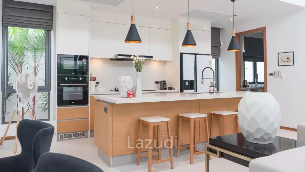 Spacious 3-Bedroom Villa, 5mins to Bangtao Beach