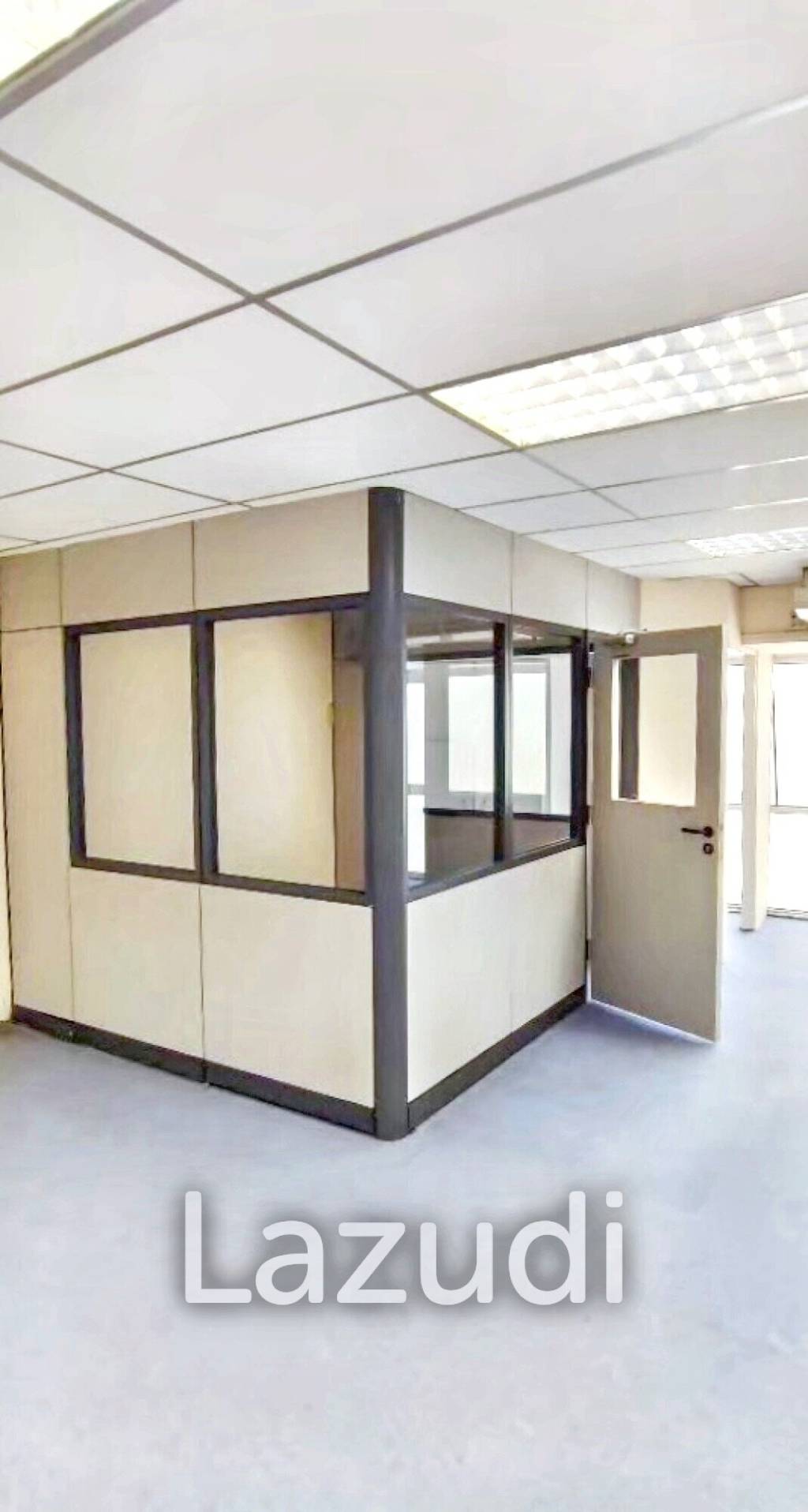 6 Bathrooms 117 SQ.M Office at Sukhumvit Suites