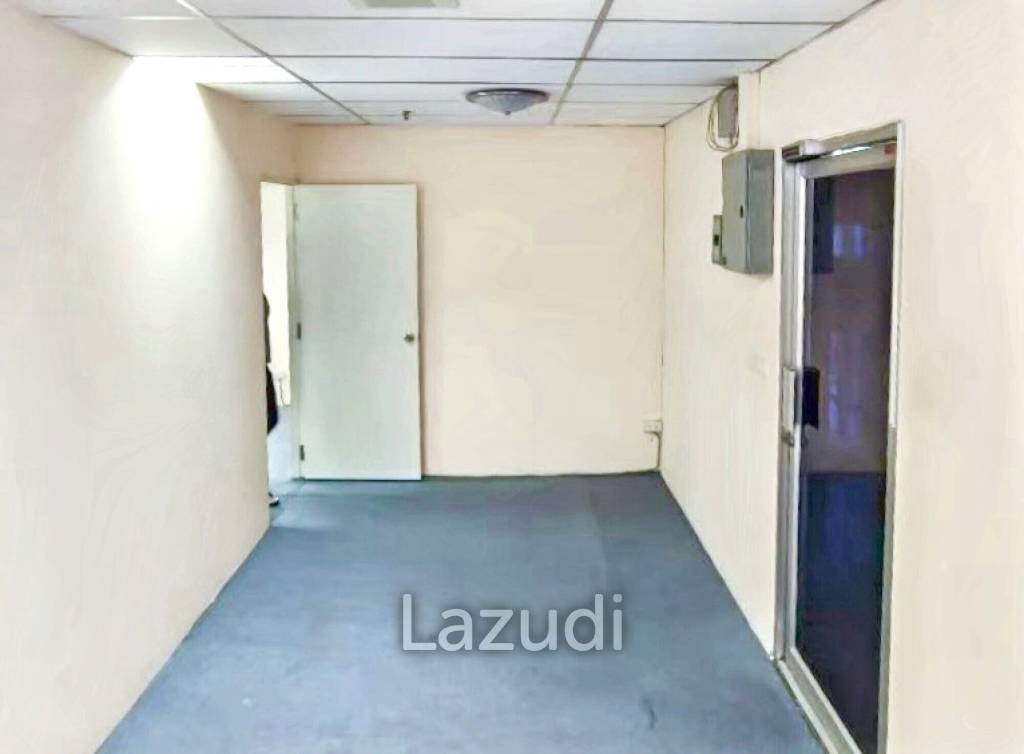 6 Bathrooms 117 SQ.M Office at Sukhumvit Suites