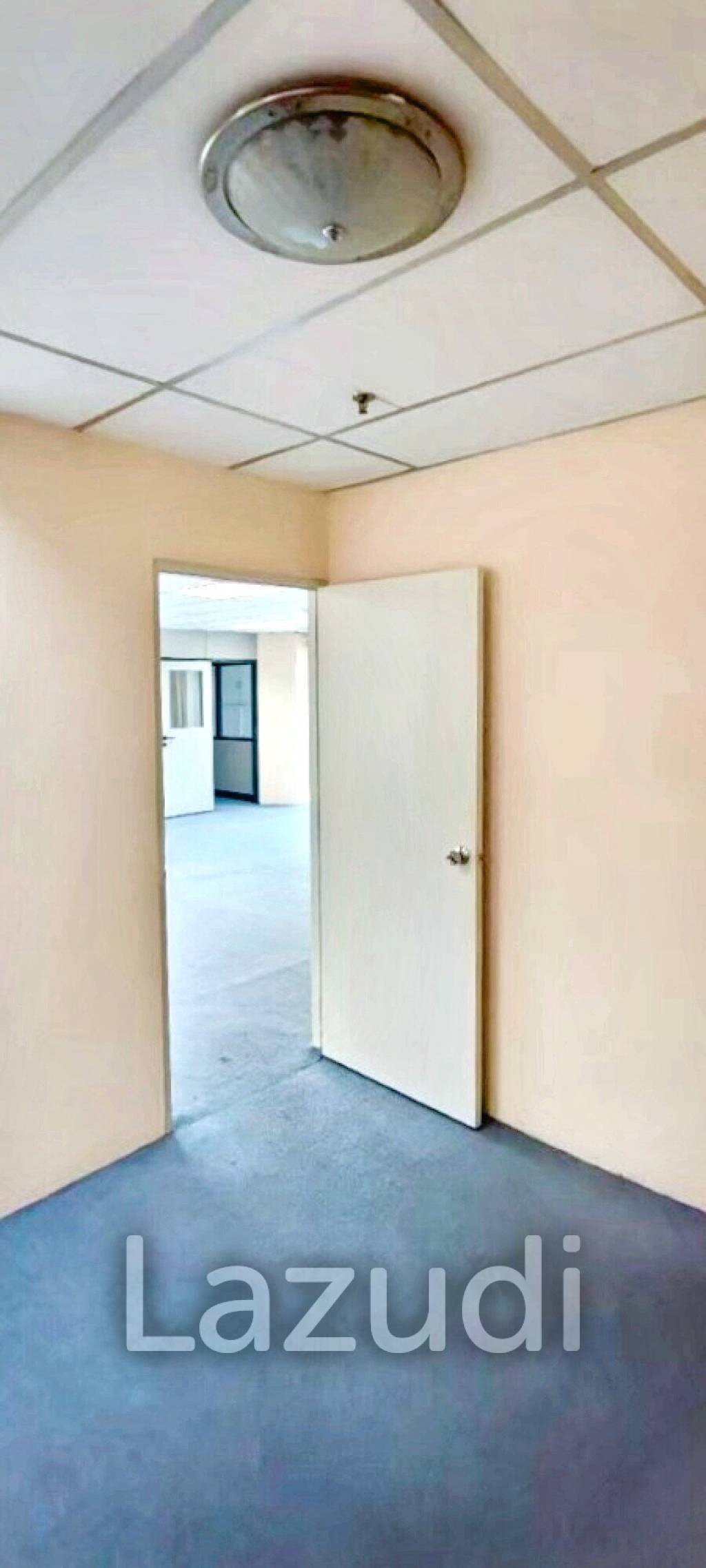 6 Bathrooms 117 SQ.M Office at Sukhumvit Suites