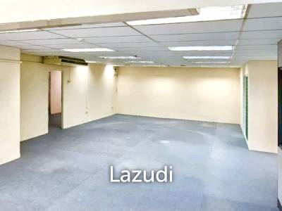 6 Bathrooms 117 SQ.M Office at Sukhumvit Suites