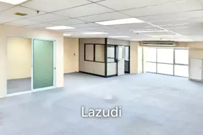 6 Bathrooms 117 SQ.M Office at Sukhumvit Suites