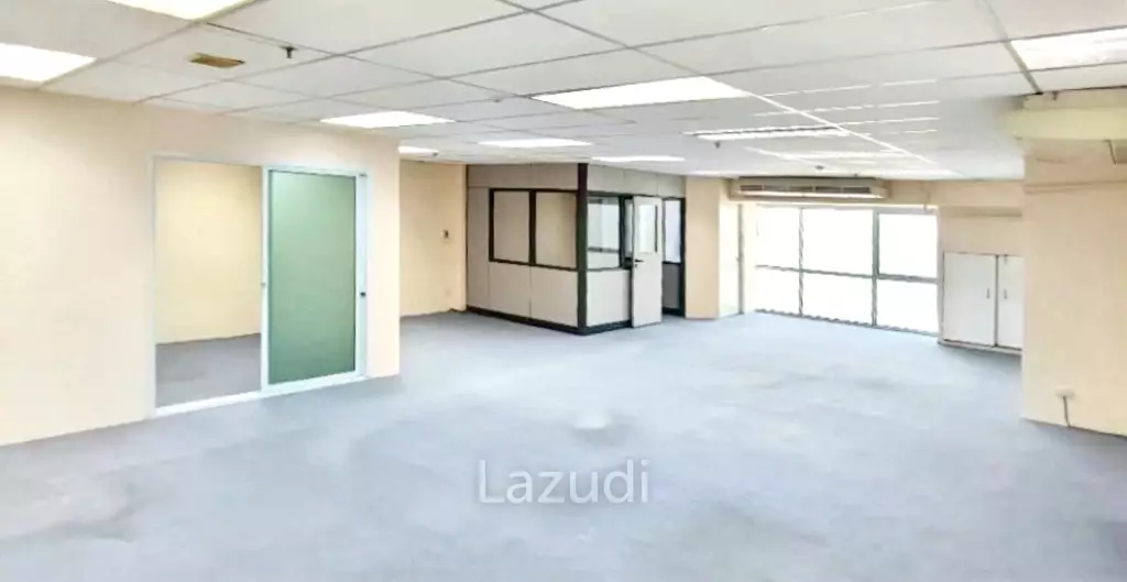 6 Bathrooms 117 SQ.M Office at Sukhumvit Suites