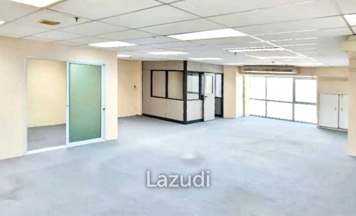 6 Bathrooms 117 SQ.M Office at Sukhumvit Suites