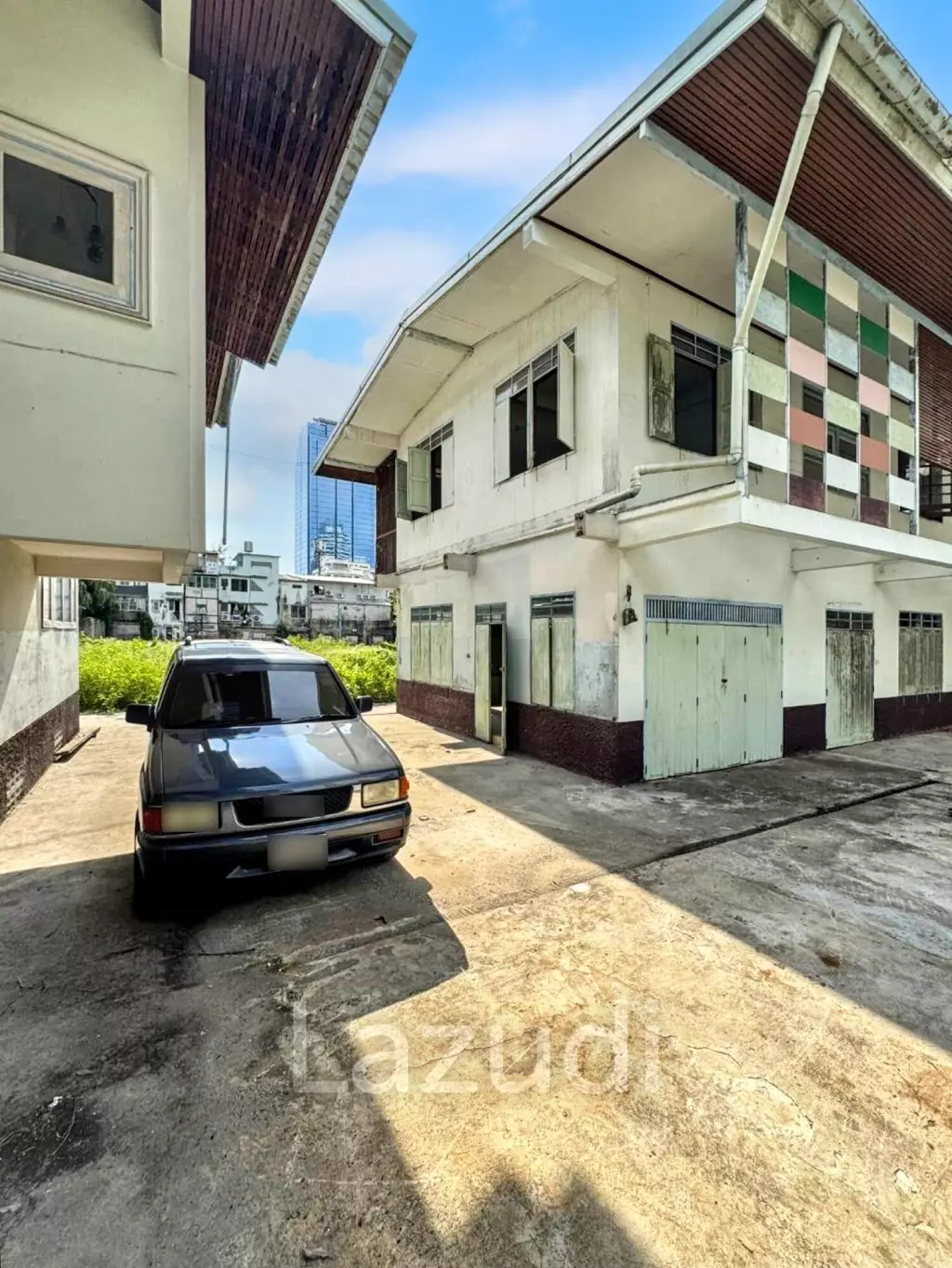 Prime 3000sqm Land and House for Sale in the Heart of Sukhumvit 20 – Unlimited Commercial Potential