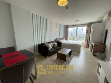 Baan Peang Ploen Condo : Studio bedroom walkable to the Beach