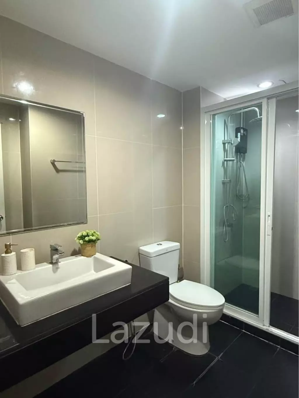 Spacious 1 Bedroom The View Condo Suanluang For Sale