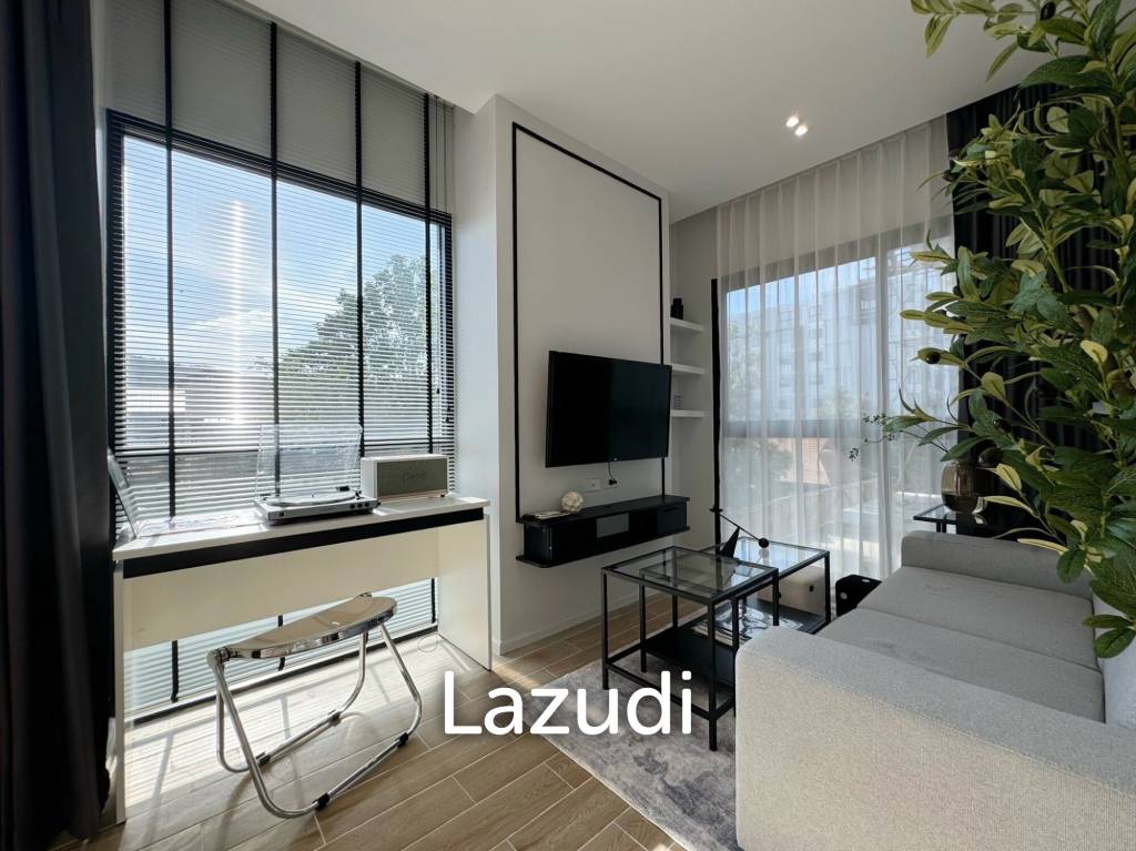 Renovated 1-Bedroom 40 SQ.M At Dlux Condominium For Sale