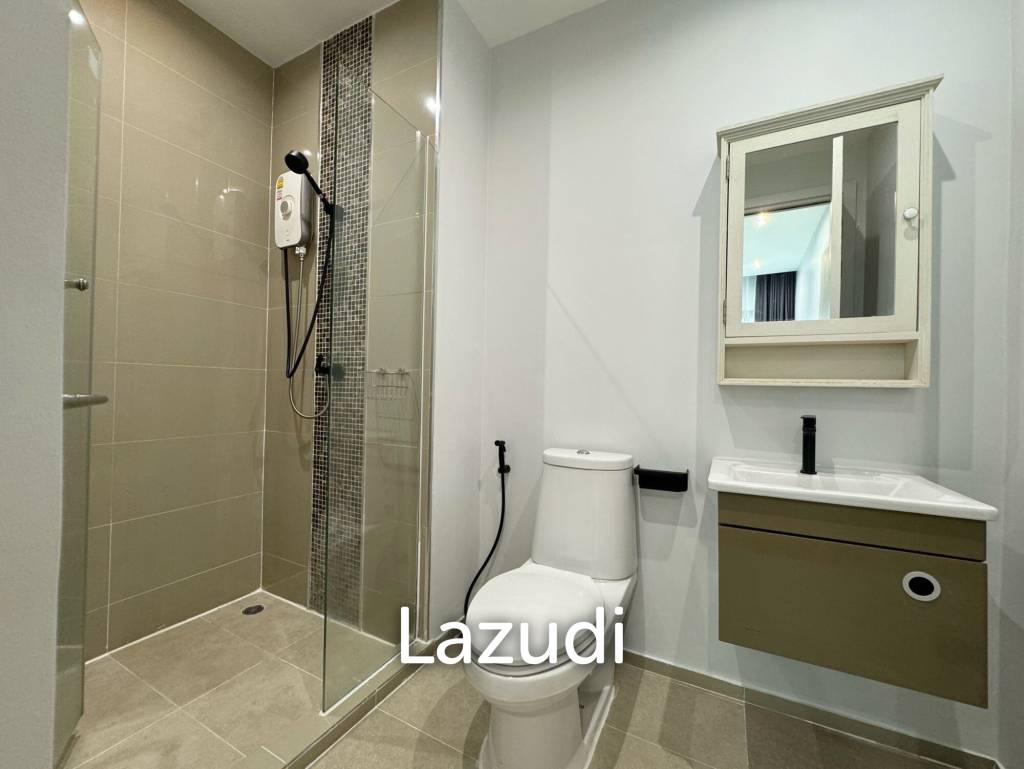 Renovated 1-Bedroom 40 SQ.M At Dlux Condominium For Sale