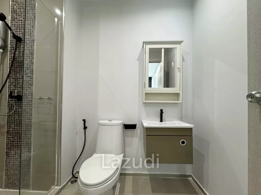 Renovated 1-Bedroom 40 SQ.M At Dlux Condominium For Sale
