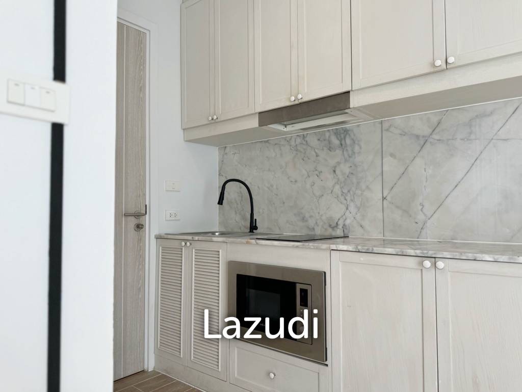 Renovated 1-Bedroom 40 SQ.M At Dlux Condominium For Sale